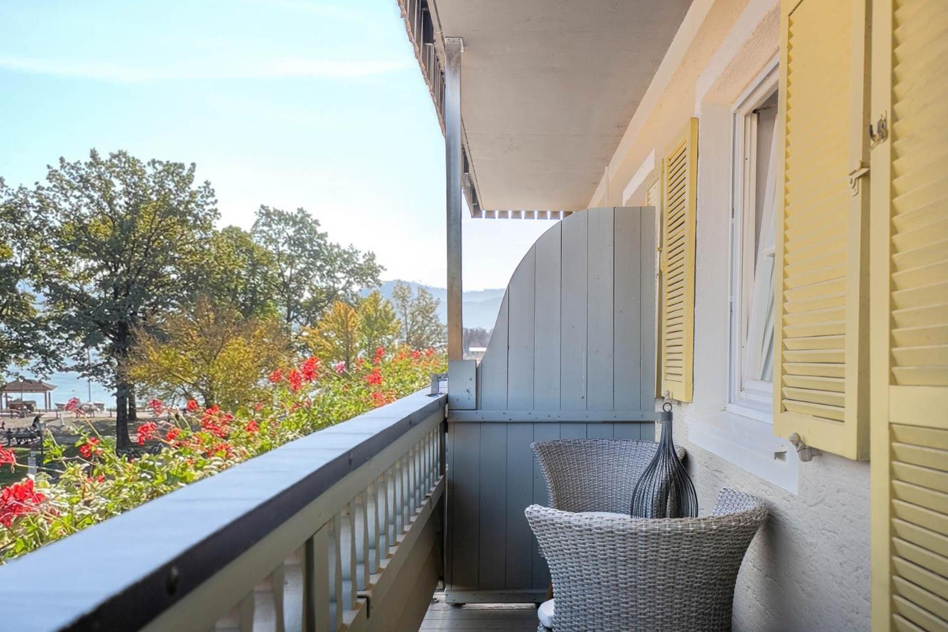 Hotel Schlossblick Chiemsee Приен ам Химзее Екстериор снимка