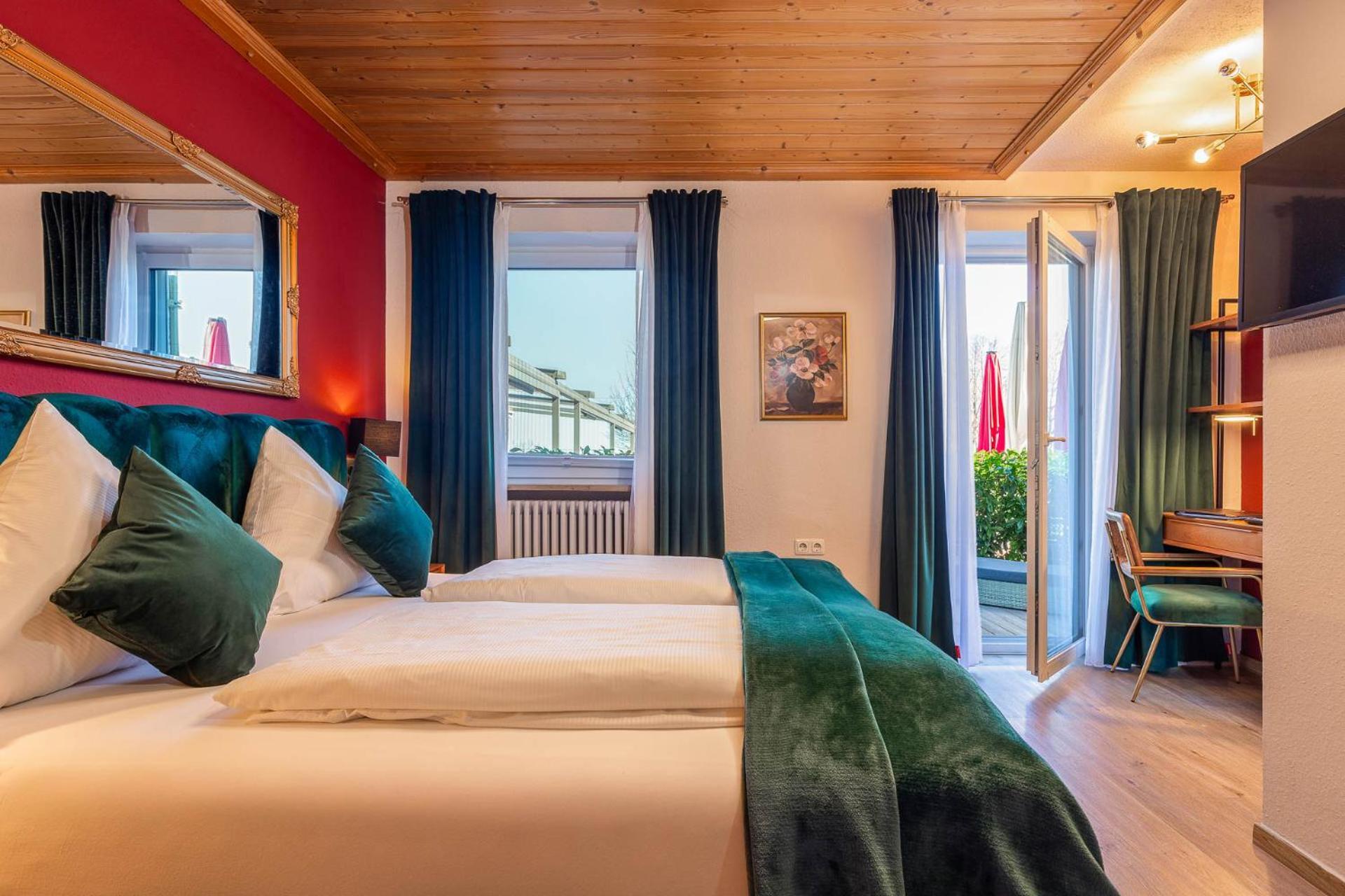 Hotel Schlossblick Chiemsee Приен ам Химзее Екстериор снимка