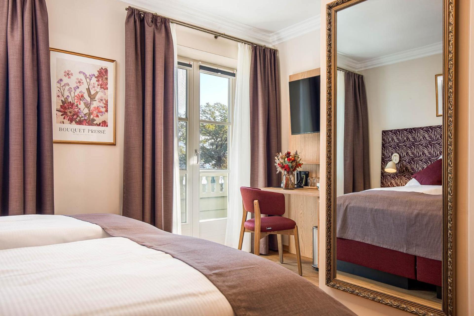 Hotel Schlossblick Chiemsee Приен ам Химзее Екстериор снимка
